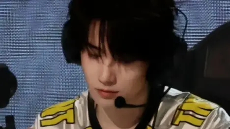 LPL战队电竞盛宴：激情四溢，冠军争夺战，中国电竞加油